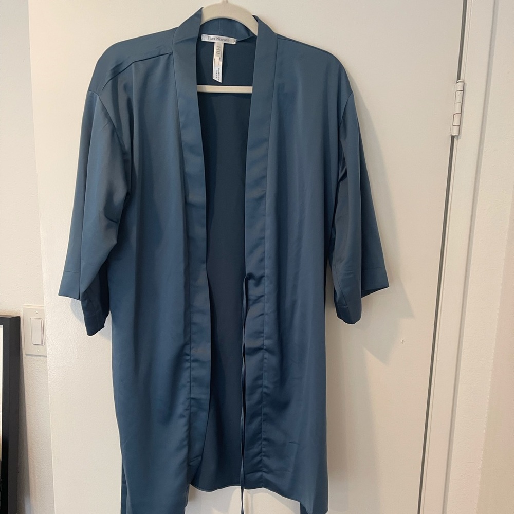 Silky short sleeve robe (xs/s) Navy/Teal